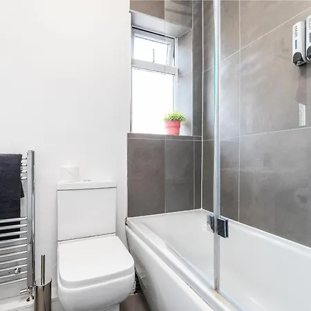 Stylish In Leeds Apartment